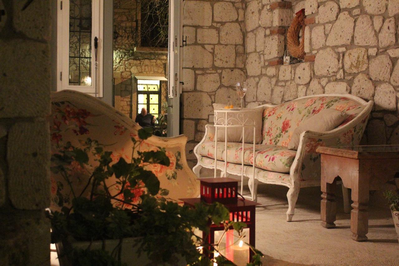 Salyangoz Bed & Breakfast Alacati Exterior photo