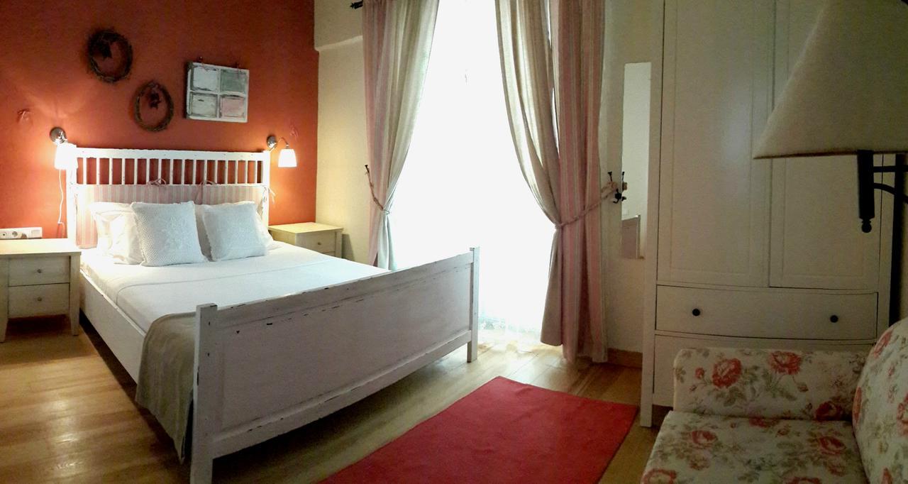 Salyangoz Bed & Breakfast Alacati Exterior photo
